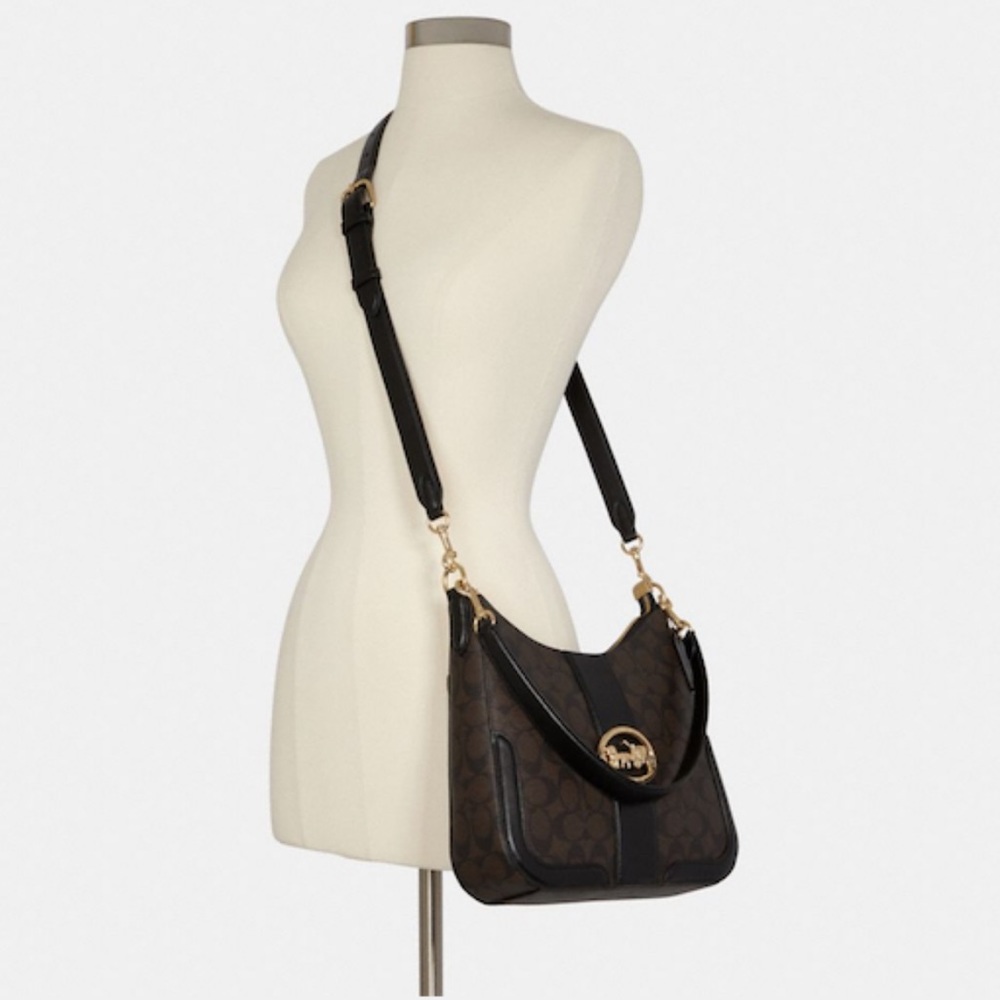 ✨RELISTING 🆕NEW Georgie Coach Hobo In Signature Canvas - Picture 4 of 5